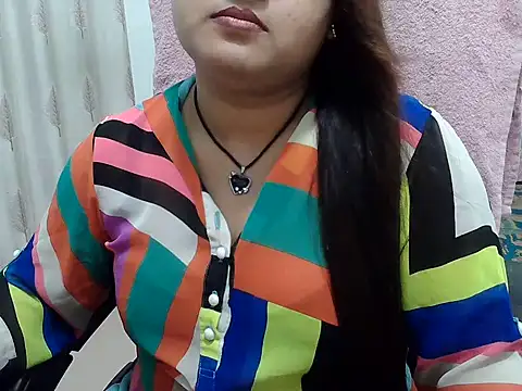Snapshot of SexyRani2000 chatting on 06-11-26, 03:10 SexyRani2000 online show from 06-11-26, 03:10