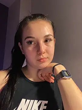 Snapshot of Polly29332 chatting on 10-12-25, 06:18 Polly29332 online show from 10-12-25, 06:18