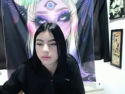 Snapshot of AlanaCollins- chatting on 10-16-25, 11:33 AlanaCollins- online show from 10-16-25, 11:33