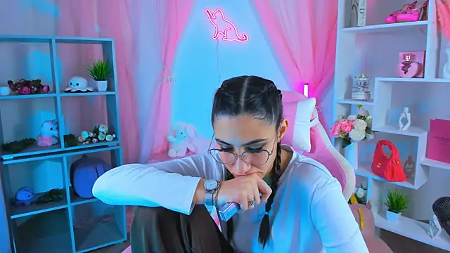 RebeckaThornton online show from 11-09-25, 12:58