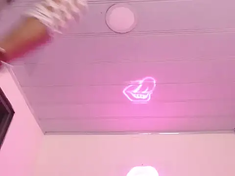 Snapshot of Trix_ebony chatting on 03-13-26, 12:06 Trix ebony online show from 03-13-26, 12:06