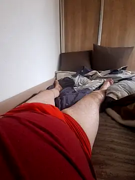 Snapshot of Stefan1803 chatting on 11-07-25, 11:49 Stefan1803 online show from 11-07-25, 11:49