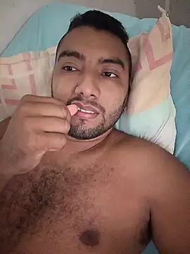 Snapshot of mario1709cm chatting on 10-18-25, 05:14 mario1709cm online show from 10-18-25, 05:14