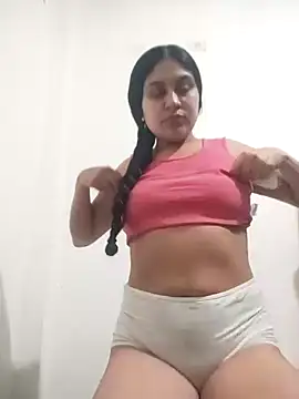 Snapshot of Pocahont_as chatting on 11-04-25, 05:39 Pocahont as online show from 11-04-25, 05:39