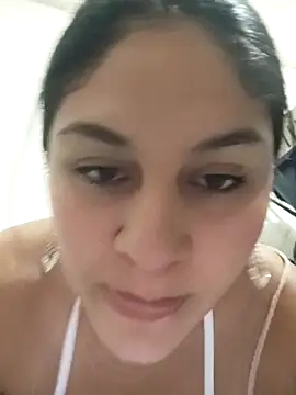 Snapshot of Pocahont_as chatting on 11-05-25, 04:23 Pocahont as online show from 11-05-25, 04:23