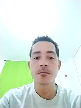 Snapshot of David_man33 chatting on 10-13-25, 06:41 David man33 online show from 10-13-25, 06:41