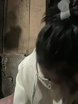 Linh-xxx online show from 03-04-26, 02:45