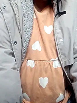 Linh-xxx online show from 03-17-26, 02:49