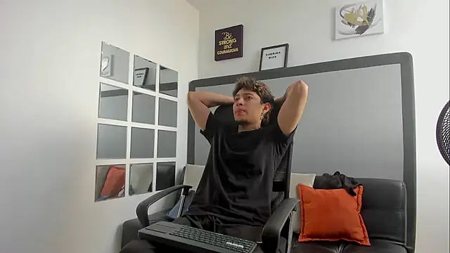 Sky Wild online show from 10-23-25, 08:07