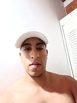 Andresreyes2000 online show from 10-13-25, 09:09