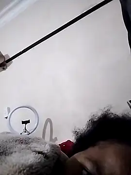 CaramelBoootie online show from 11-18-25, 03:56