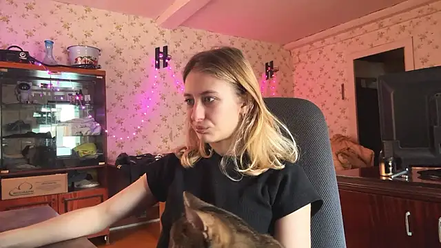 AmeliLia online show from 03-13-26, 02:23