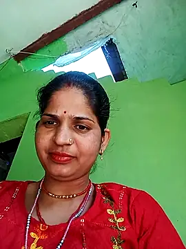 Karishma cute online show from 11-11-25, 07:30