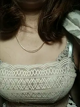 YiyinLy online show from 11-23-25, 07:46