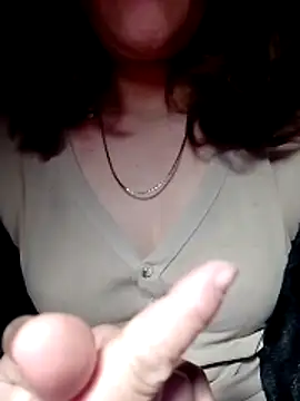 YiyinLy online show from 01-05-26, 07:28