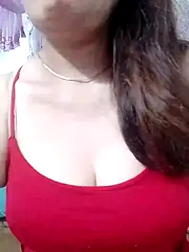 Snapshot of YiyinLy chatting on 05-09-26, 07:02 YiyinLy online show from 05-09-26, 07:02