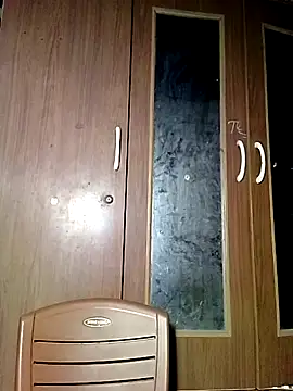 YiyinLy online show from 07-21-26, 10:45