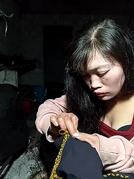 siusiu-00 online show from 12-14-25, 12:21