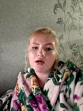 Snapshot of karkinn chatting on 10-18-25, 06:52 karkinn online show from 10-18-25, 06:52