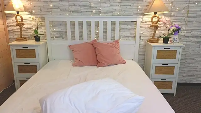 Soft Lilly online show from 05-08-26, 05:13