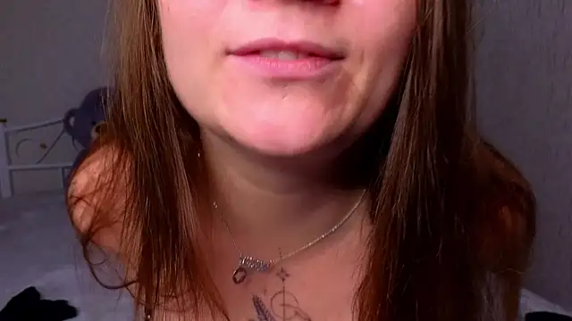 Amy  Leee  online show from 11-10-25, 06:51