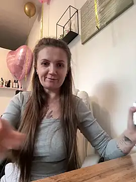 Snapshot of Amy__Leee_ chatting on 03-16-26, 01:59 Amy Leee online show from 03-16-26, 01:59