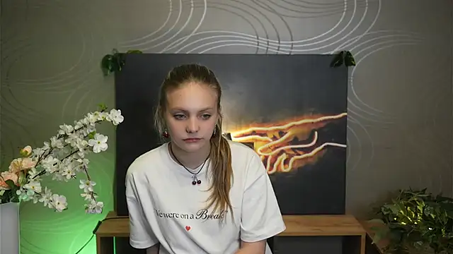 Snapshot of IraMearns chatting on 10-14-25, 06:03 IraMearns online show from 10-14-25, 06:03