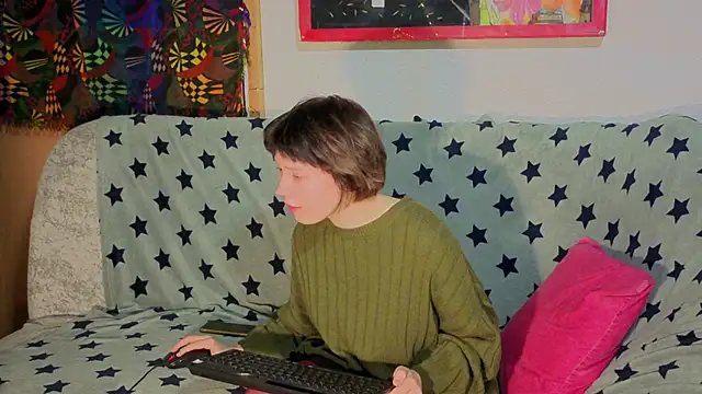 ReincarnatedAngel online show from 10-22-25, 06:07