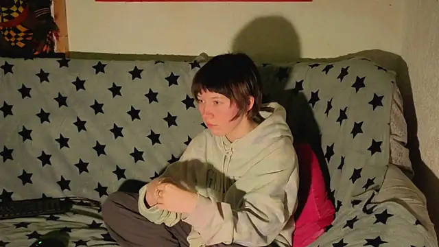 ReincarnatedAngel online show from 10-23-25, 08:51