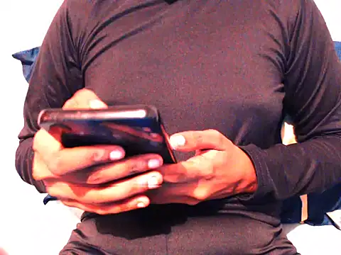 Snapshot of EroticPooja chatting on 03-17-26, 10:46 EroticPooja online show from 03-17-26, 10:46