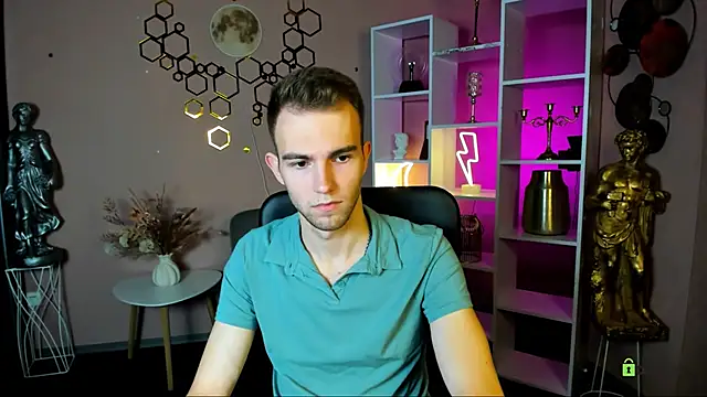 astren villo online show from 12-20-25, 08:16