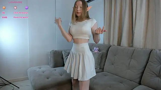 Megansuns online show from 10-31-25, 03:24