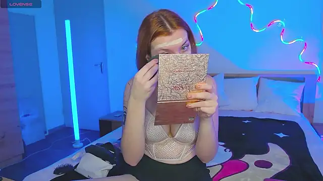 MeganNewCat online show from 12-04-25, 07:17