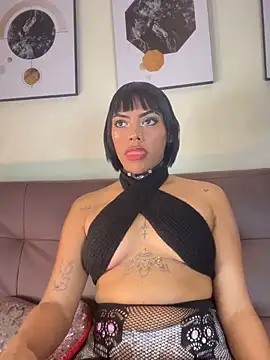 Snapshot of NovaFoxx chatting on 10-15-25, 02:28 NovaFoxx online show from 10-15-25, 02:28