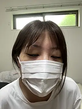 Snapshot of ichika_2_ chatting on 10-17-25, 11:40 ichika 2 online show from 10-17-25, 11:40