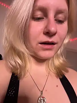 BonnyeBoom online show from 03-26-26, 04:01