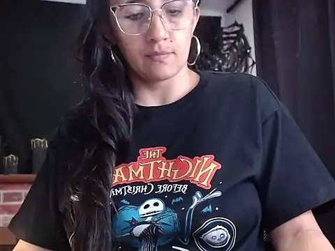 Lucyy Naugthy online show from 10-28-25, 12:52