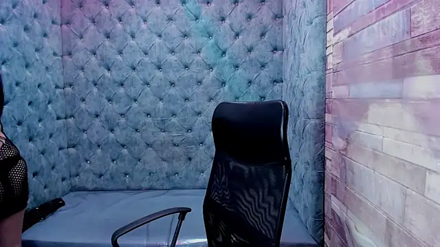 Agatha Leon  online show from 02-27-26, 07:25