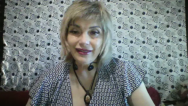 Lia Ray online show from 10-27-25, 08:13