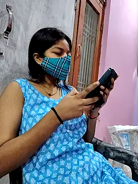 Snapshot of Muskan_12th chatting on 10-14-25, 12:33 Muskan 12th online show from 10-14-25, 12:33