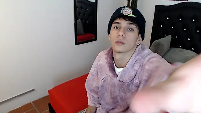 AmethystShadow17 online show from 05-15-26, 03:46