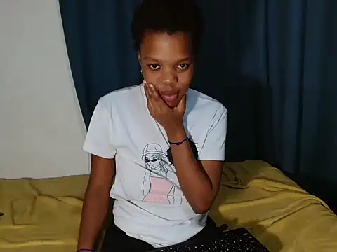 SexyLatoya05 online show from 10-26-25, 05:30