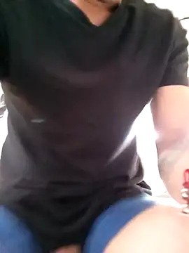 SinGuin23 online show from 10-16-25, 06:31