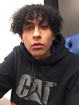 Snapshot of Jjloscooby chatting on 01-13-26, 03:01 Jjloscooby online show from 01-13-26, 03:01