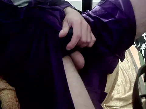 Snapshot of Batboy94 chatting on 04-20-26, 09:49 Batboy94 online show from 04-20-26, 09:49
