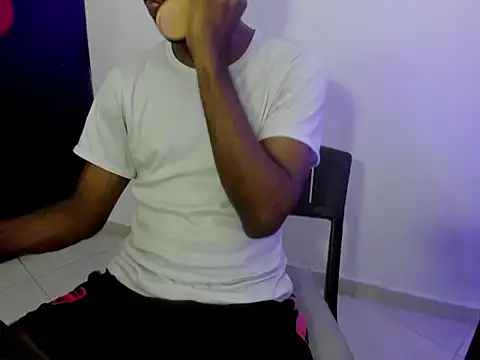 BenhtenBlack25 online show from 02-08-26, 10:24