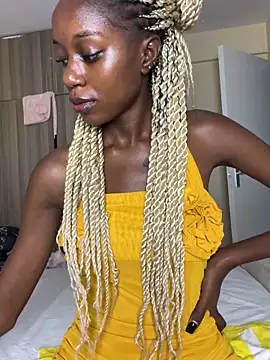 Snapshot of NyahHeat chatting on 02-19-26, 06:48 NyahHeat online show from 02-19-26, 06:48