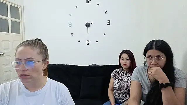 lesb milf online show from 05-06-26, 08:47
