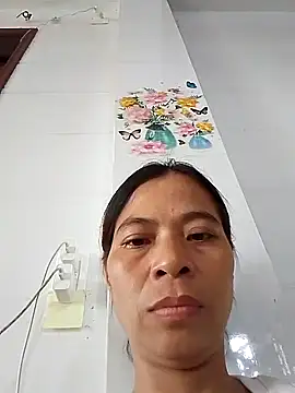 Snapshot of Amanda-_ena- chatting on 10-14-25, 07:53 Amanda- ena- online show from 10-14-25, 07:53