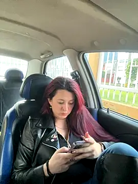 Zoe fire online show from 10-20-25, 12:05